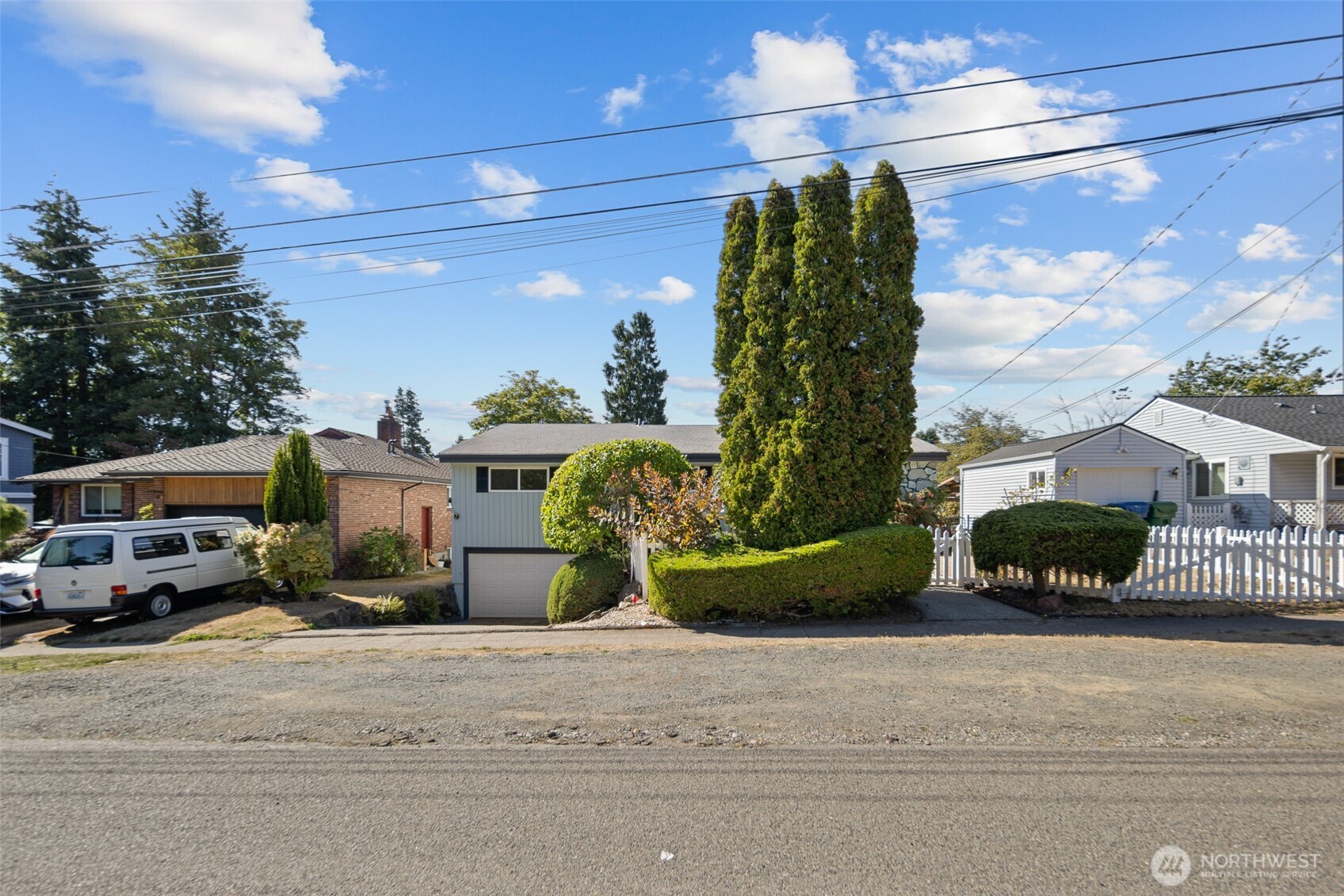 12225 Palatine Avenue N