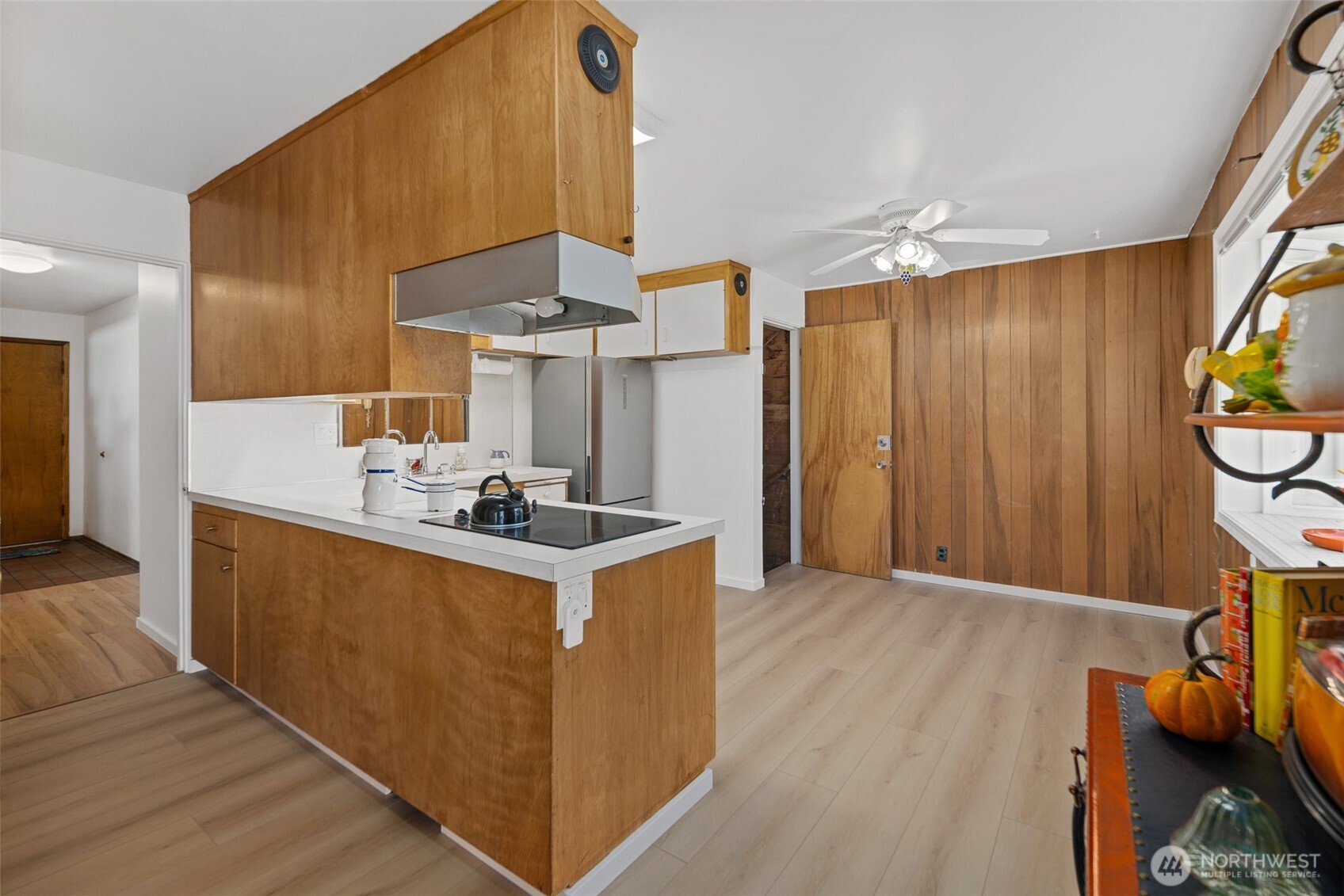 12225 Palatine Avenue N