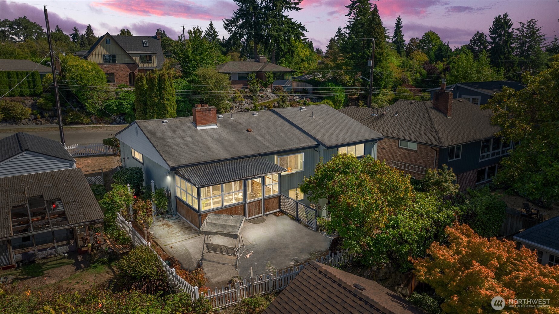 12225 Palatine Avenue N