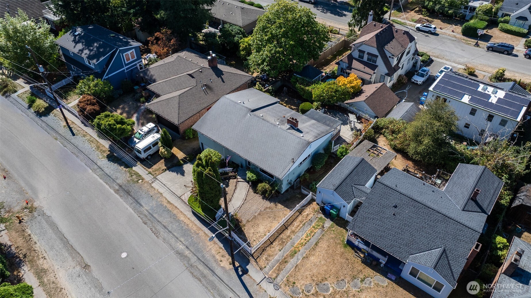 12225 Palatine Avenue N