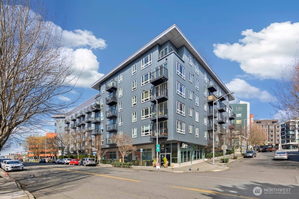 3104 Western Avenue Unit: 602