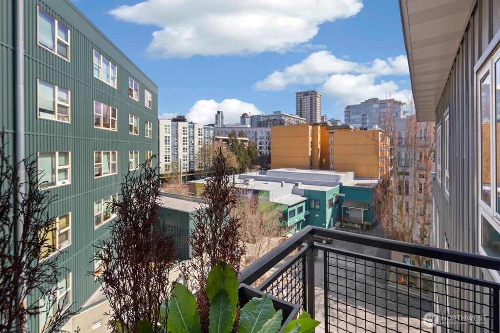 3104 Western Avenue Unit: 602