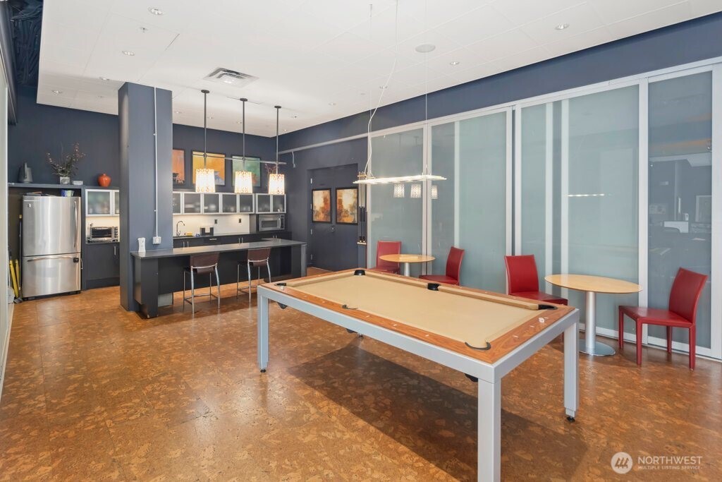 3104 Western Avenue Unit: 602