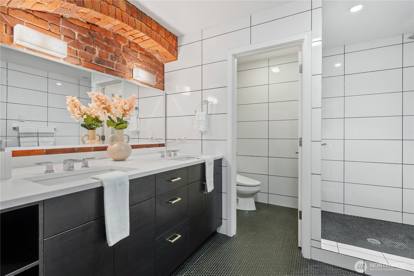 210 S 3rd Avenue Unit: 2D