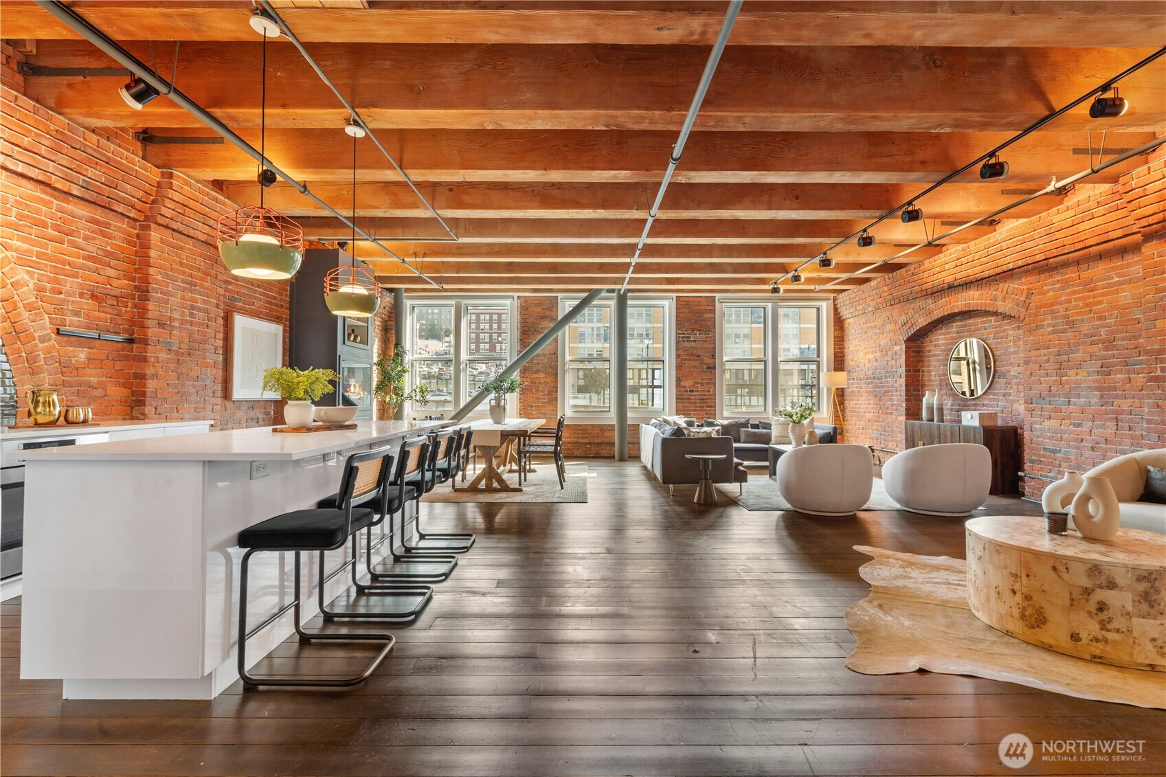 210 S 3rd Avenue Unit: 2D