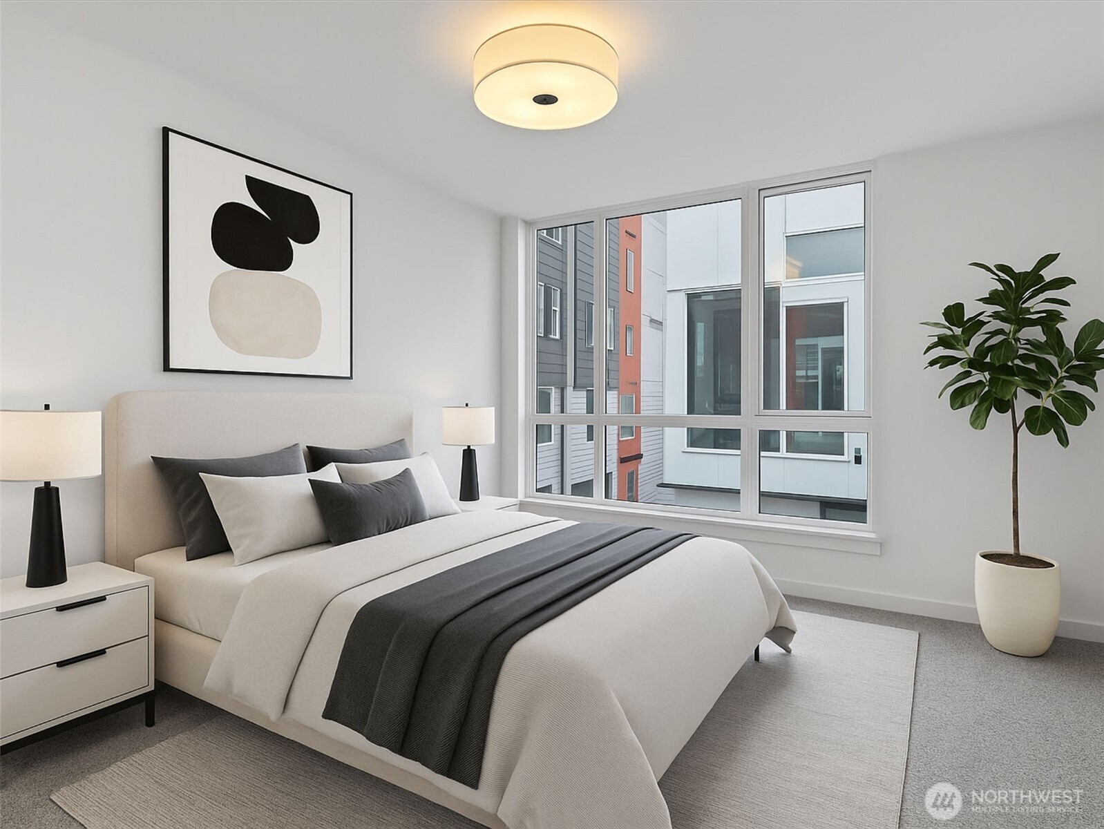 909 Hiawatha Place S Unit: A