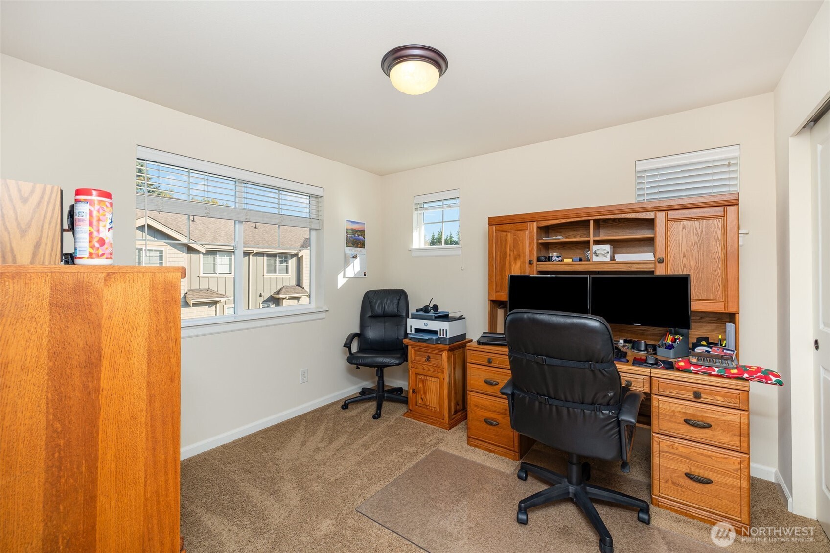 325 Chelan Place NE Unit: D1