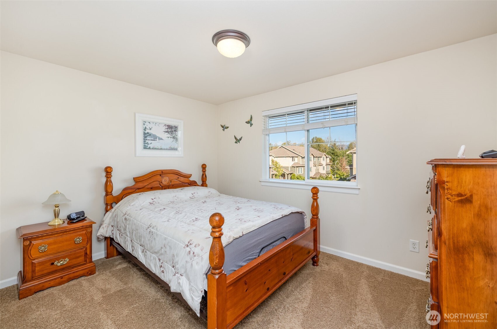 325 Chelan Place NE Unit: D1