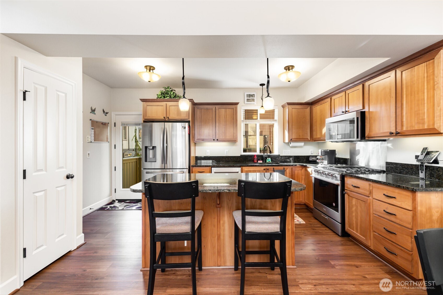 325 Chelan Place NE Unit: D1