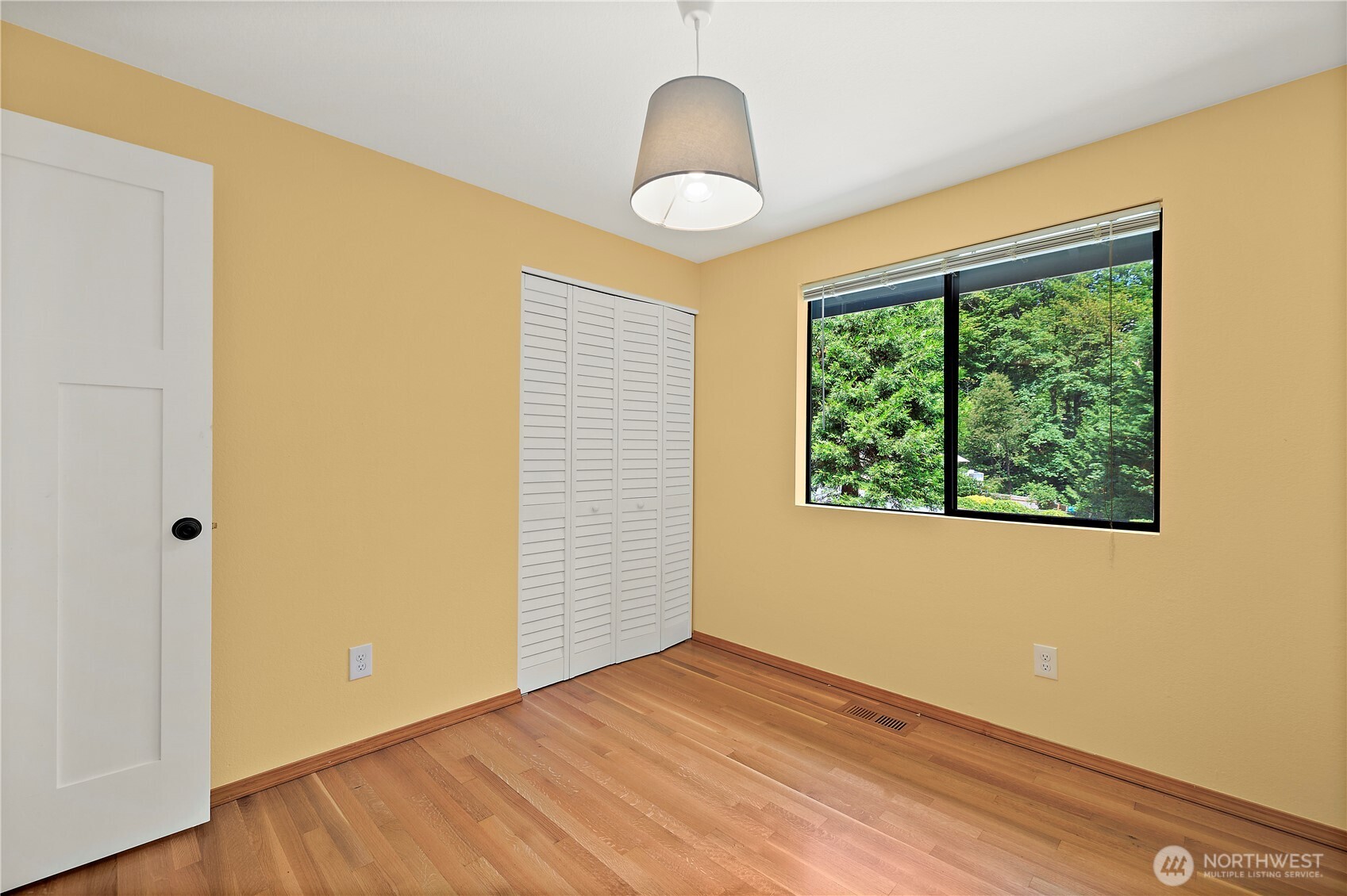 1080 Ridgewood Circle SW