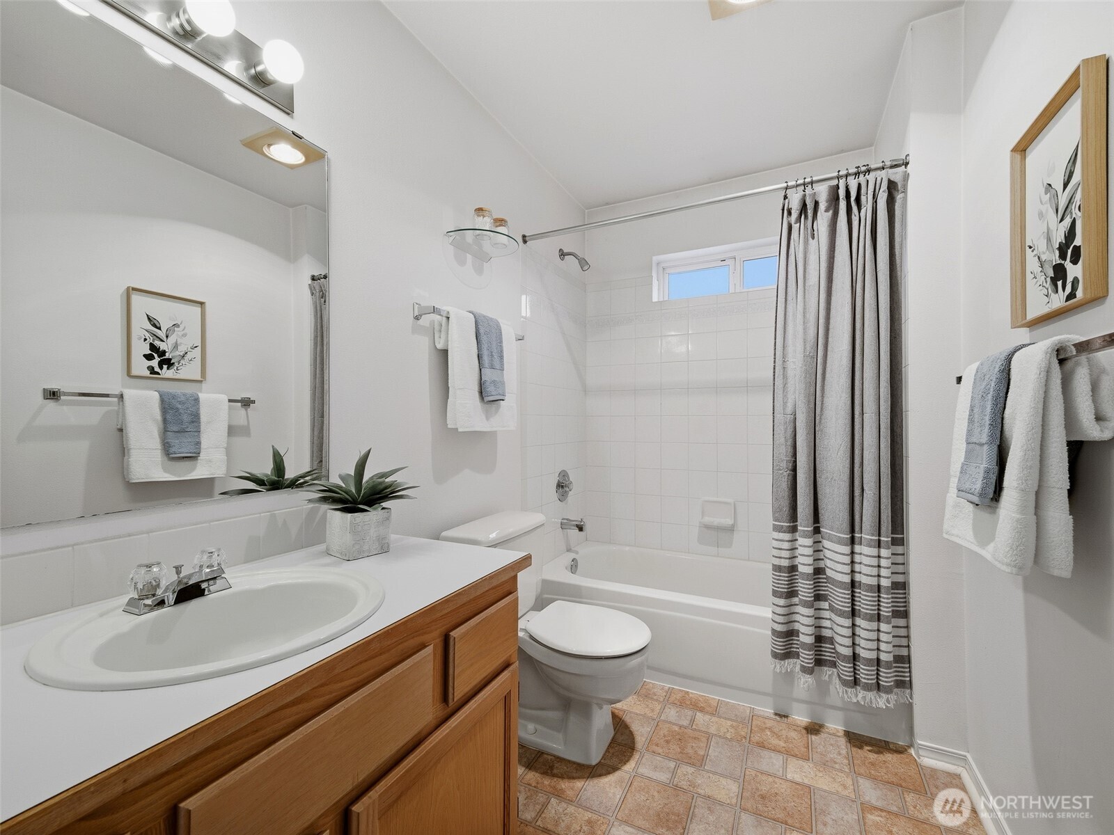 1733 NW 59th Street Unit: 301