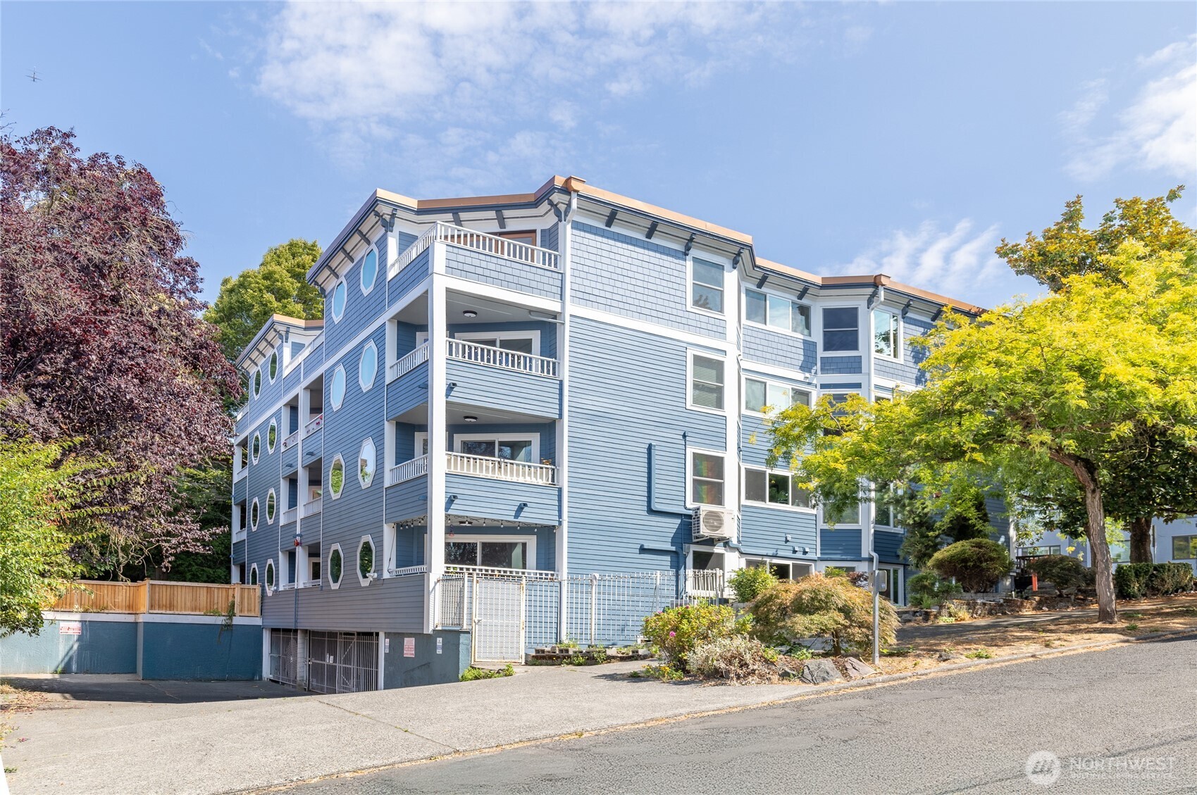303 13th Avenue E Unit: 102