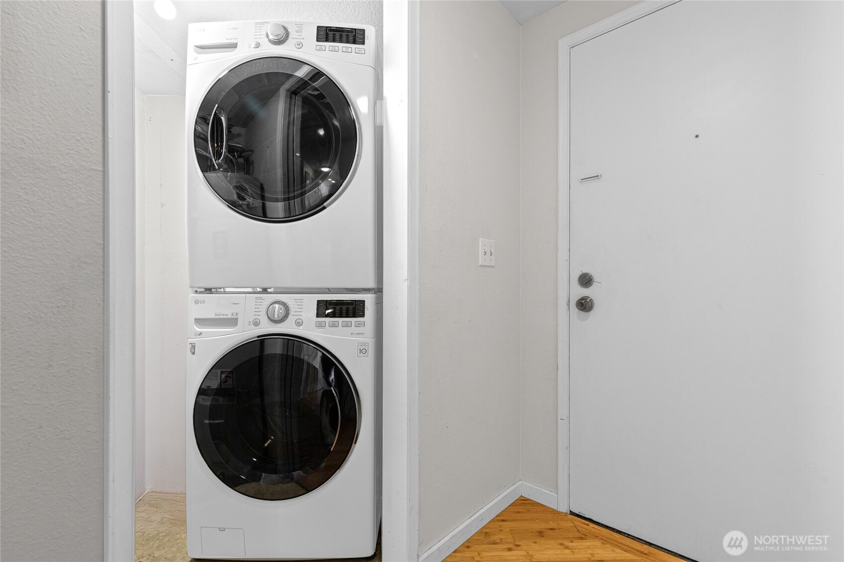 303 13th Avenue E Unit: 102