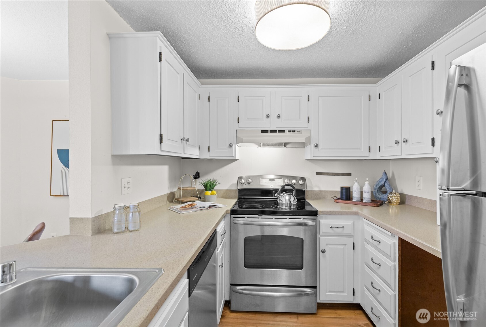 303 13th Avenue E Unit: 102