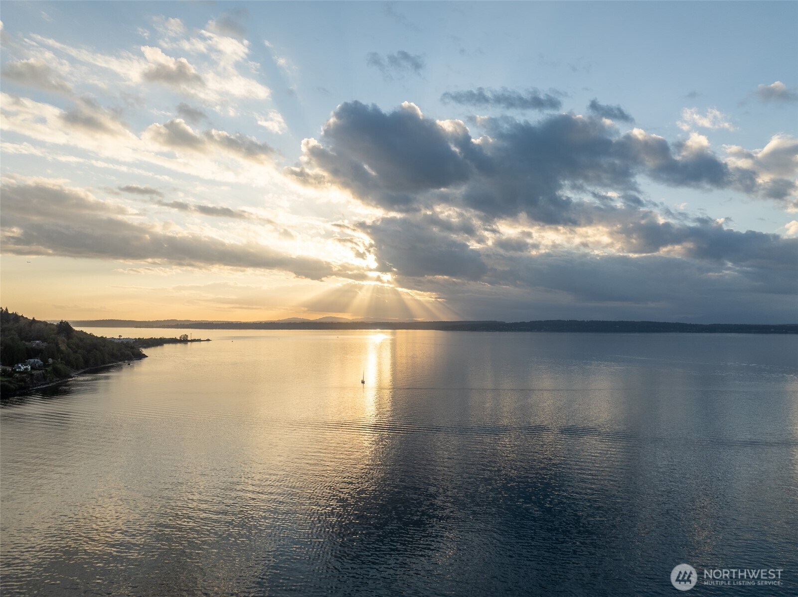 6321 Seaview Avenue NW Unit: 2