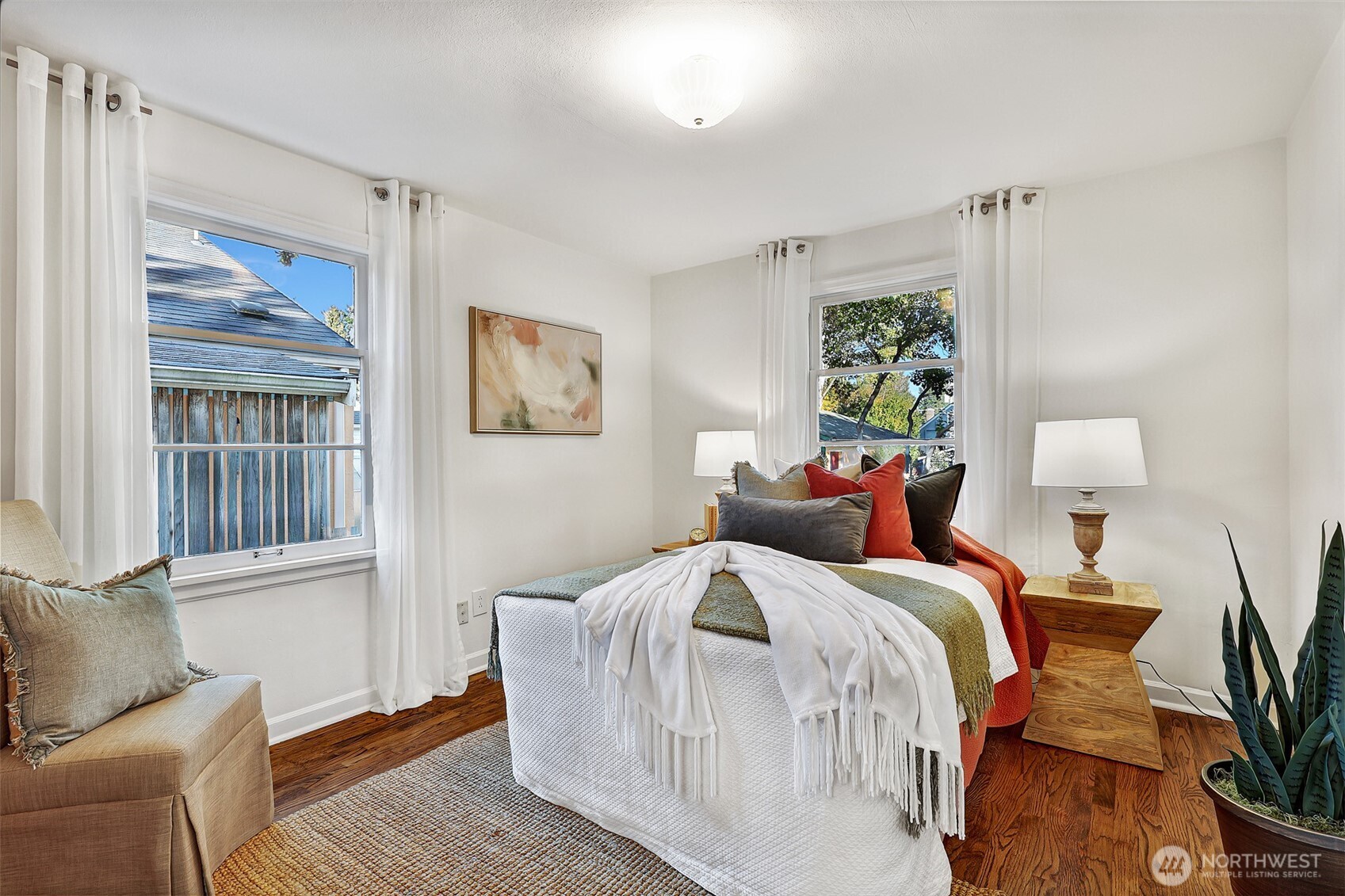 11034 Evanston Avenue N