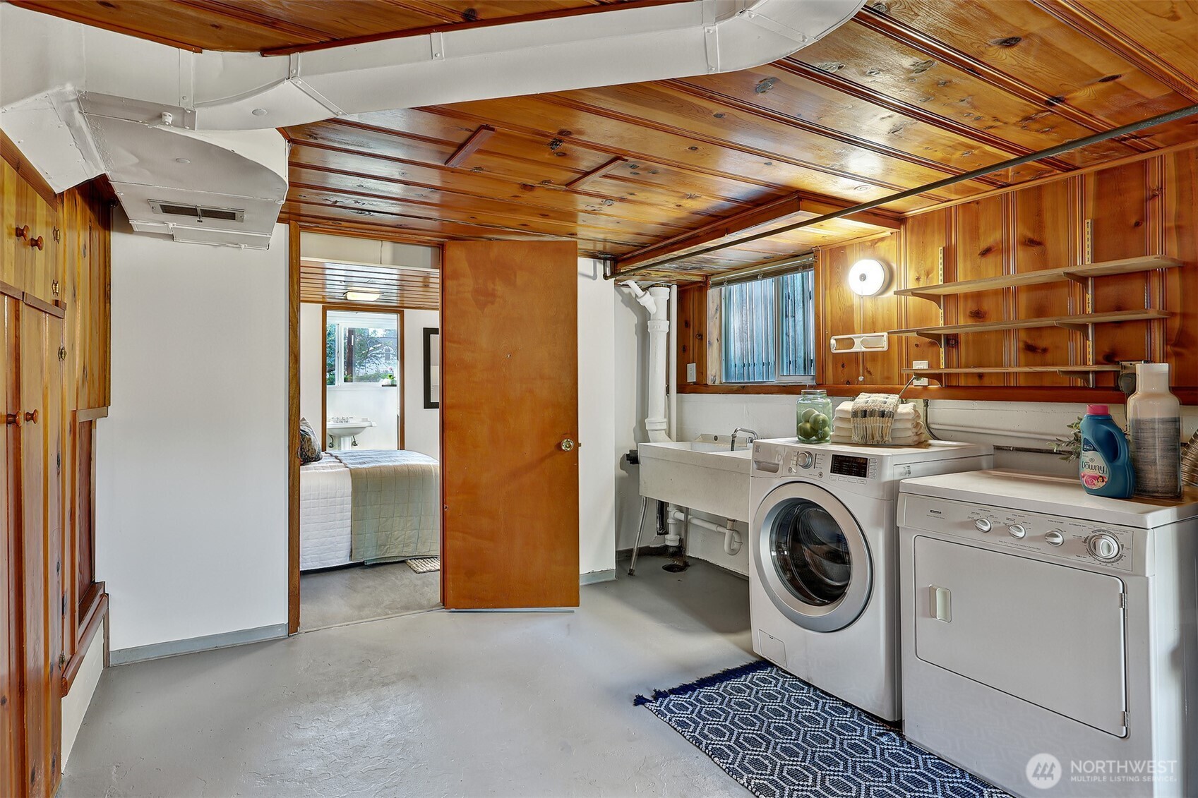 11034 Evanston Avenue N