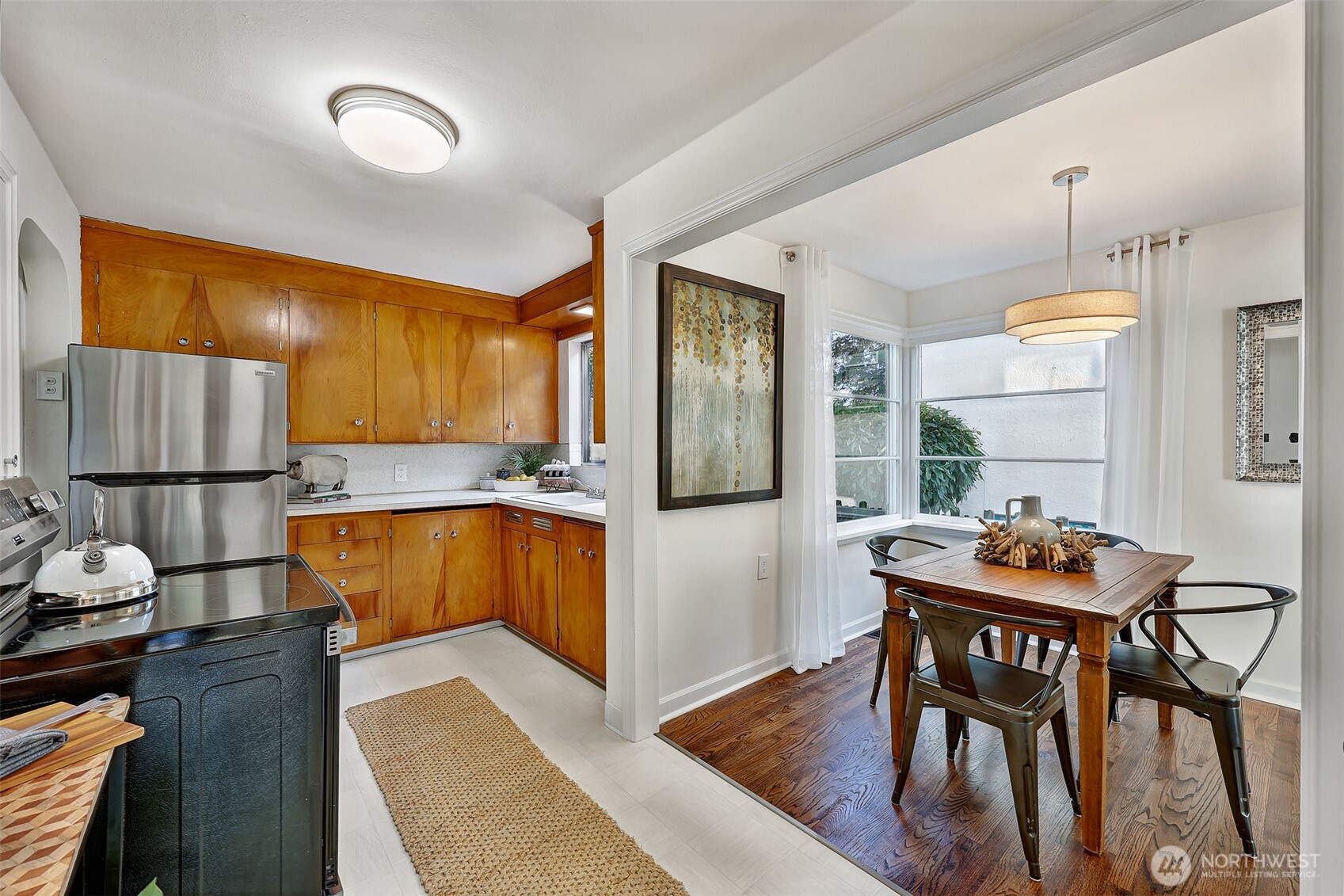 11034 Evanston Avenue N