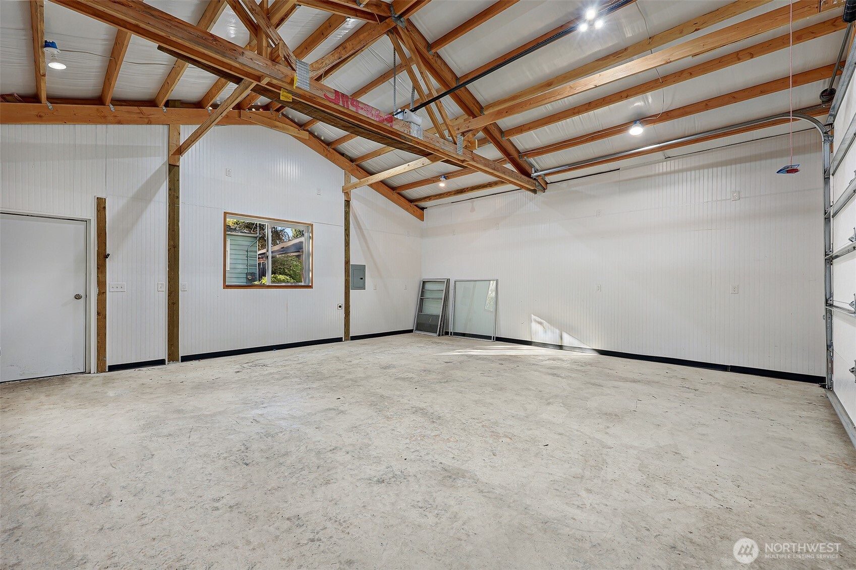 11034 Evanston Avenue N