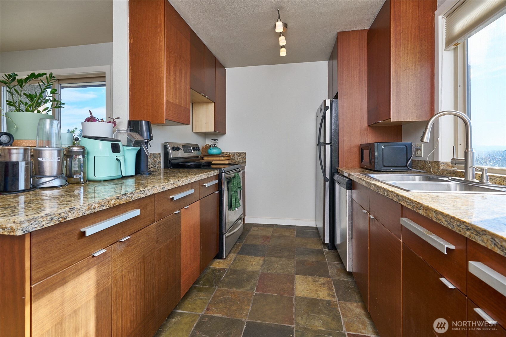 812 N 42nd Street Unit: 301