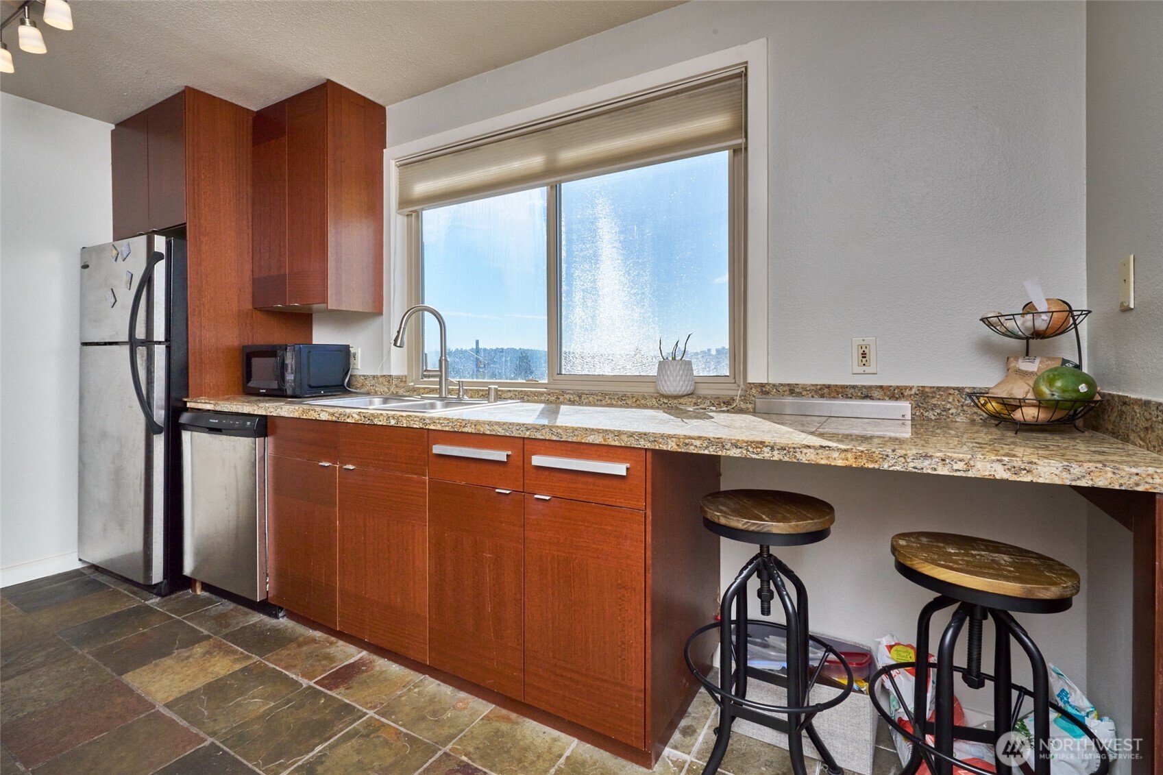 812 N 42nd Street Unit: 301