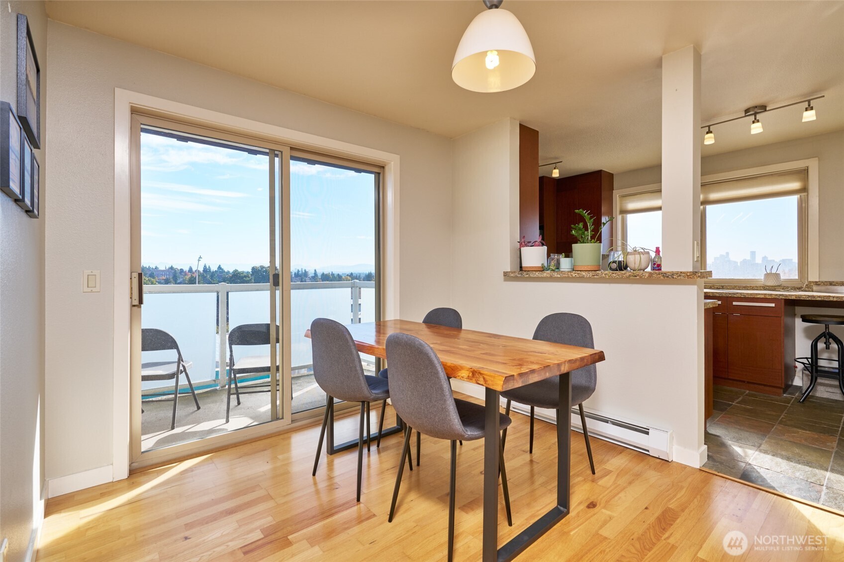 812 N 42nd Street Unit: 301