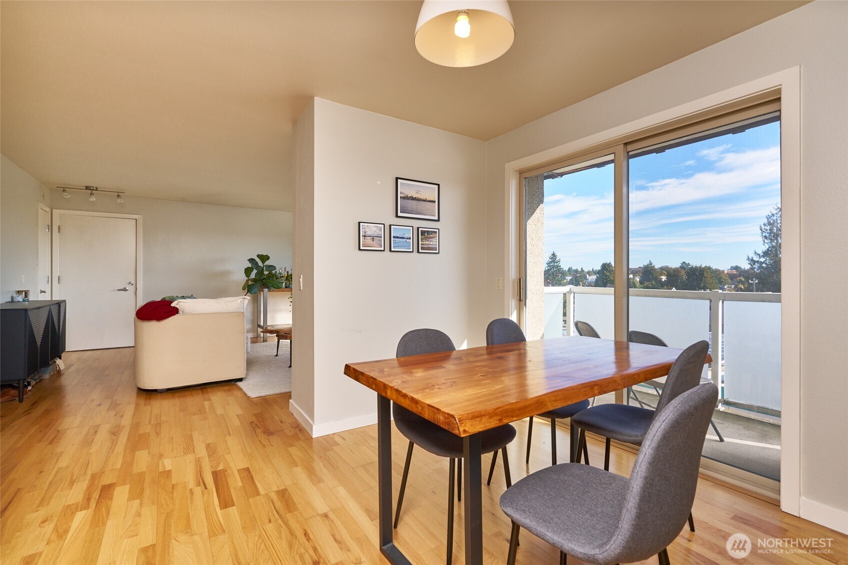 812 N 42nd Street Unit: 301