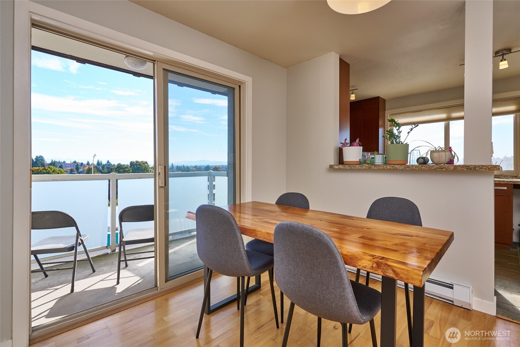 812 N 42nd Street Unit: 301