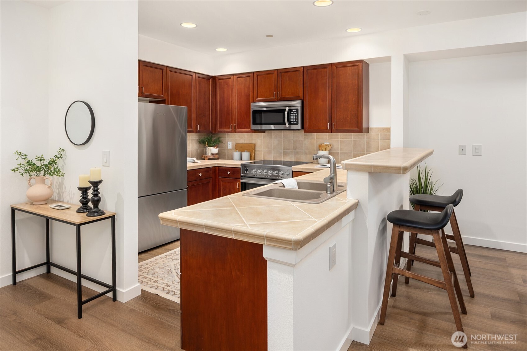 11004 NE 11th Street Unit: 407