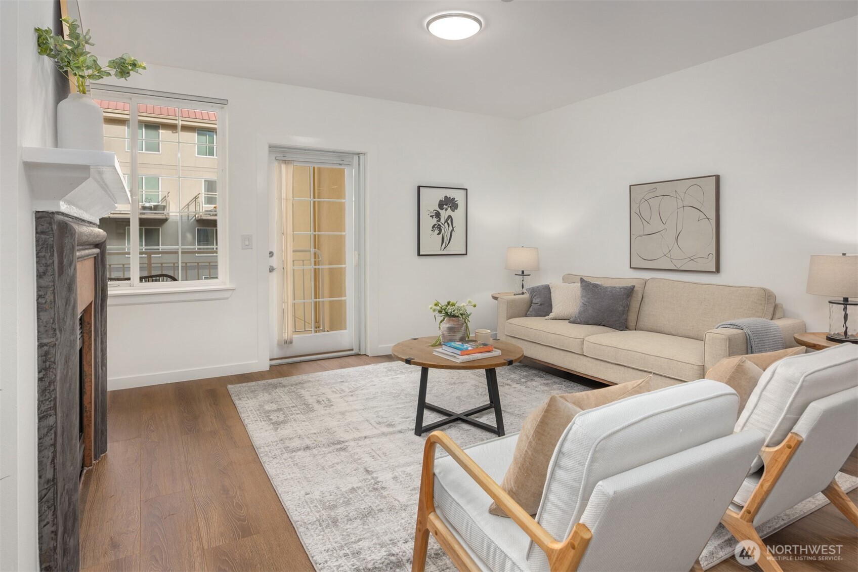 11004 NE 11th Street Unit: 407