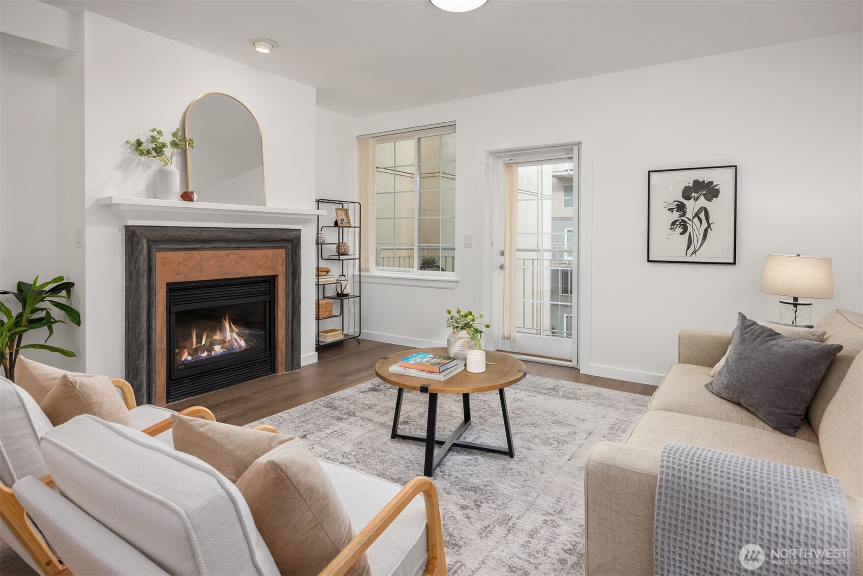 11004 NE 11th Street Unit: 407