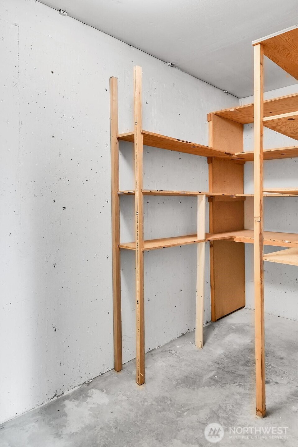 3640 26th Place W Unit: 101-B