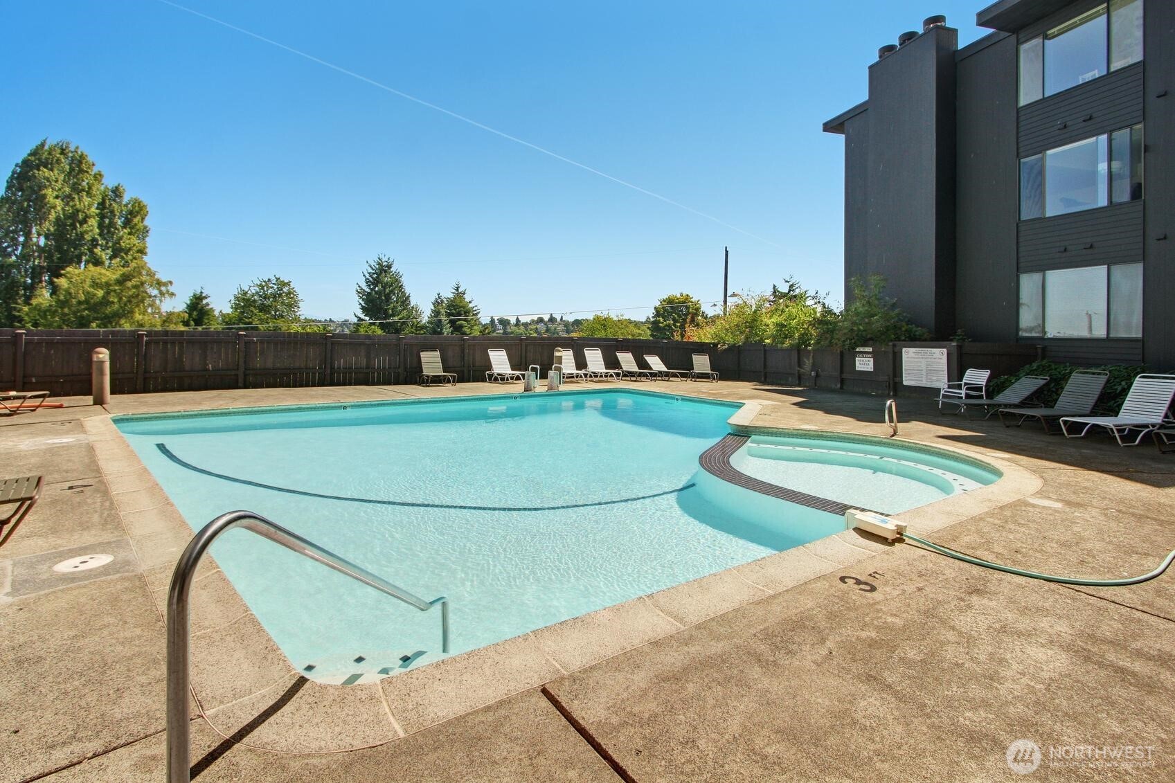 3640 26th Place W Unit: 101-B