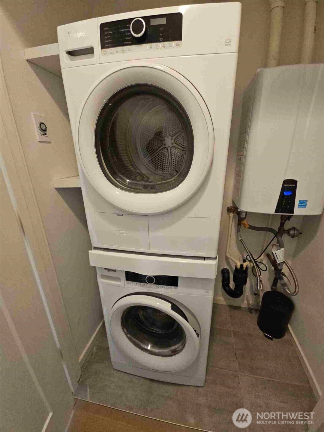 817 24th Avenue S Unit: B