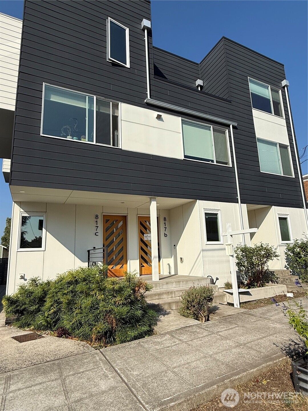 817 24th Avenue S Unit: B