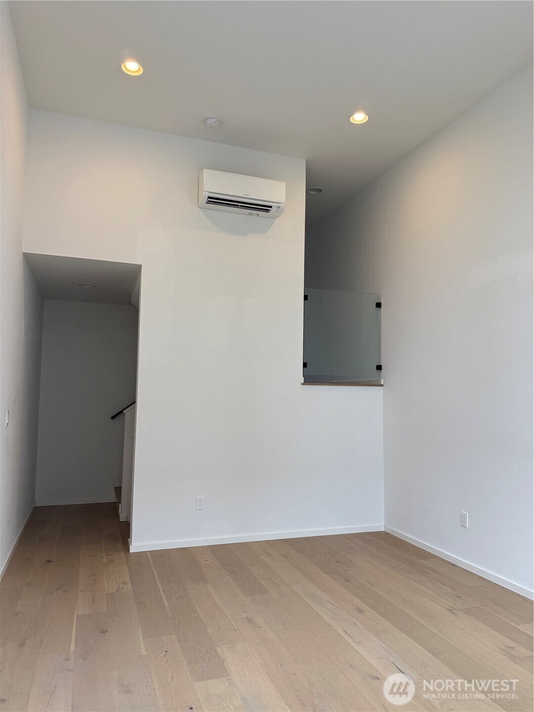 817 24th Avenue S Unit: B