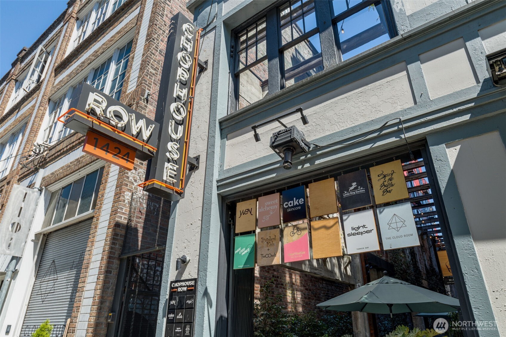 717 E Denny Way Unit: 1A