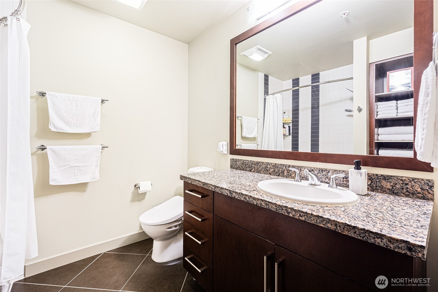 900 Lenora Street Unit: 804