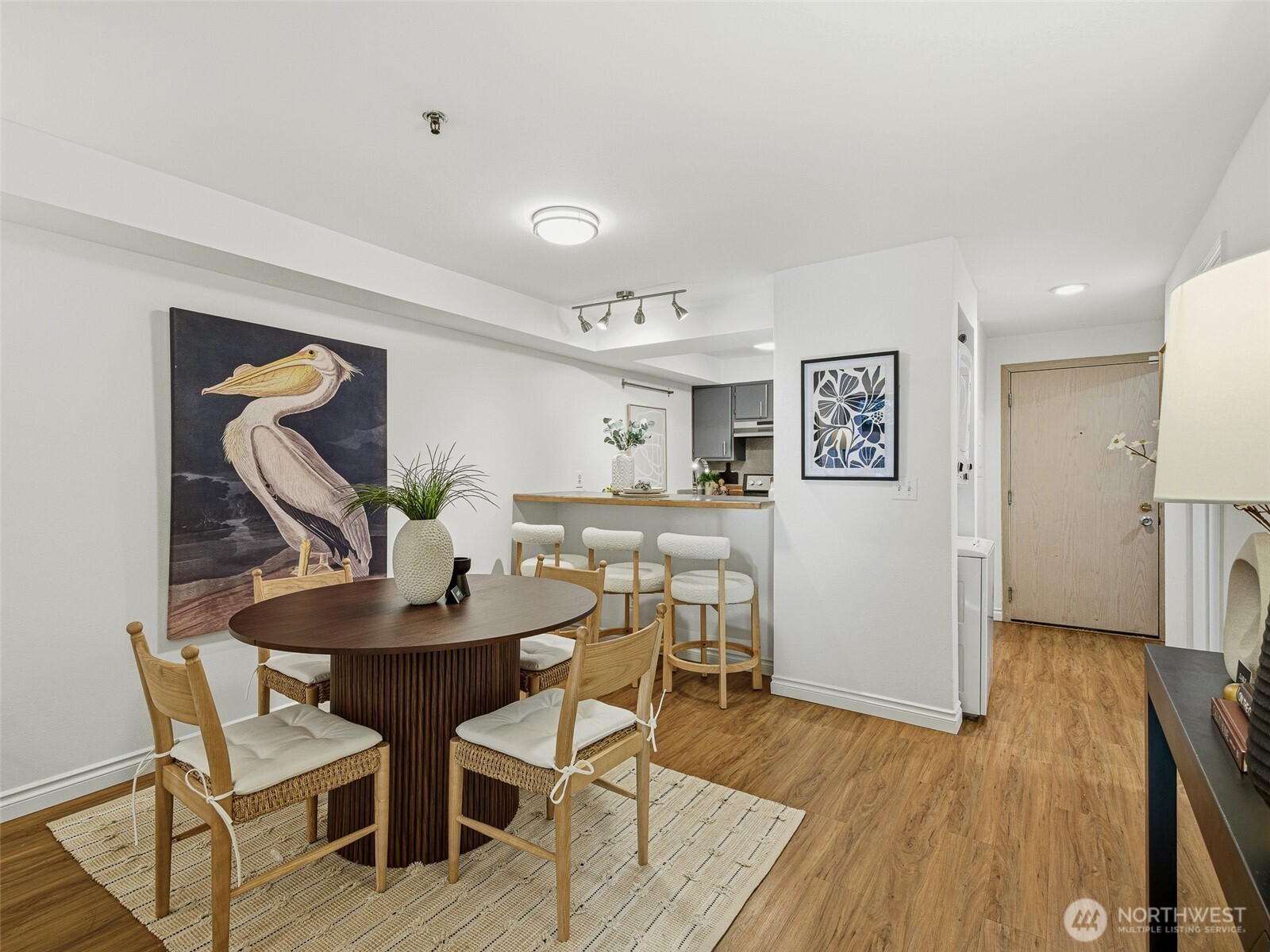 530 Melrose Avenue E Unit: 309