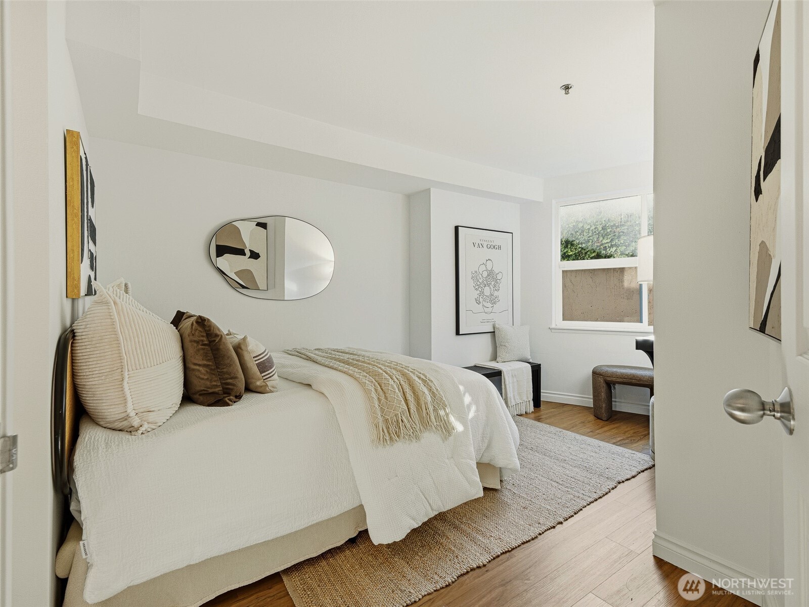 530 Melrose Avenue E Unit: 309