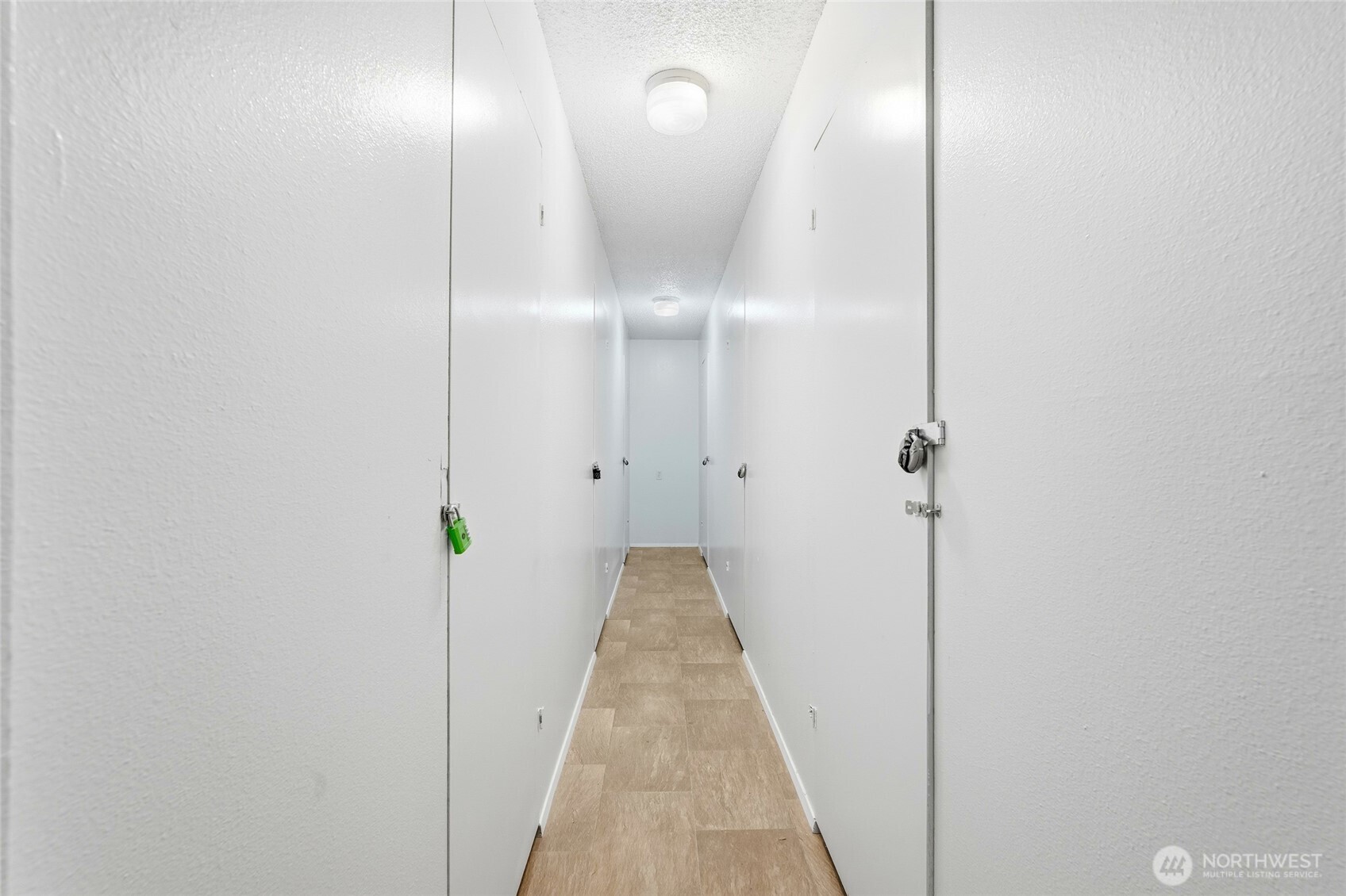 2001 Westlake Avenue N Unit: 32