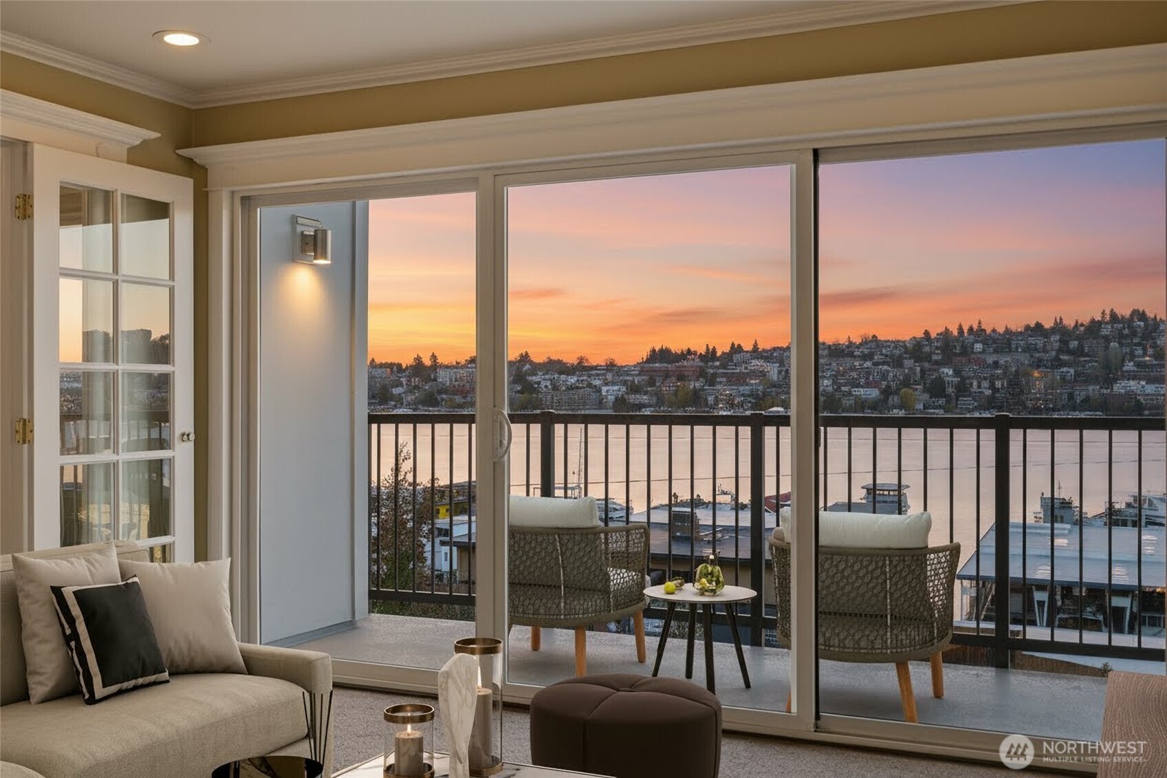 2001 Westlake Avenue N Unit: 32