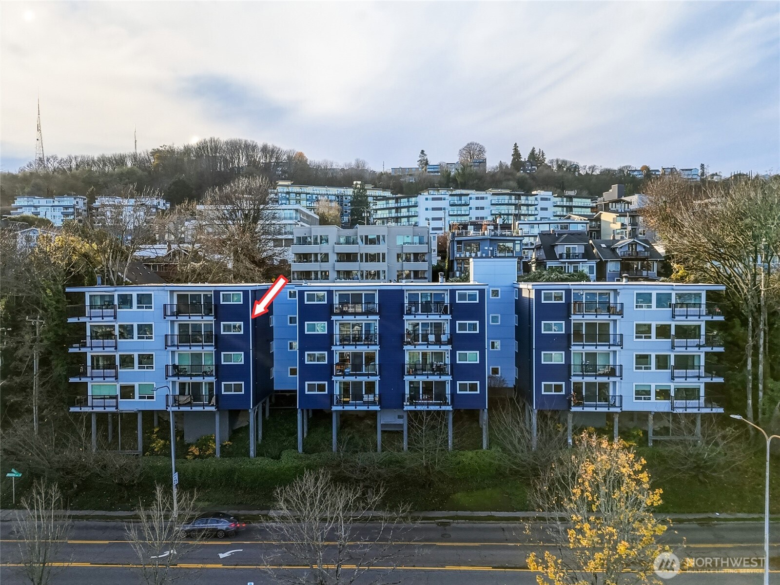 2001 Westlake Avenue N Unit: 32