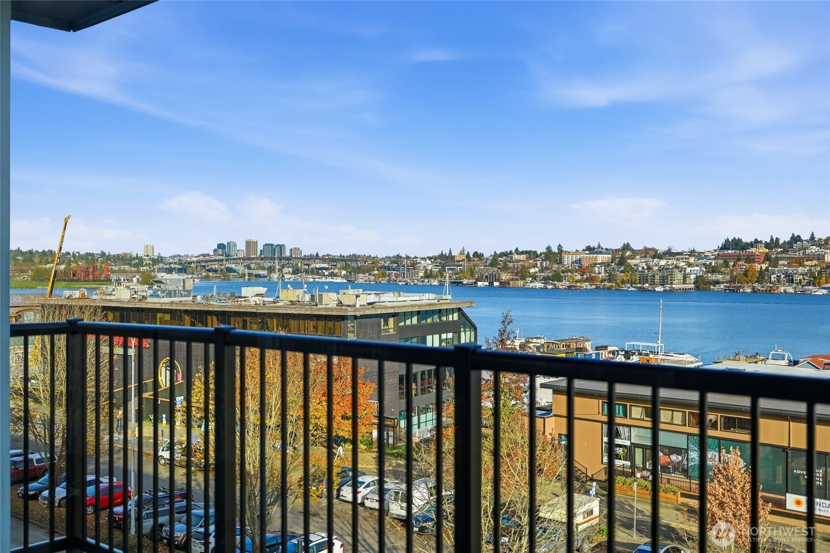 2001 Westlake Avenue N Unit: 32