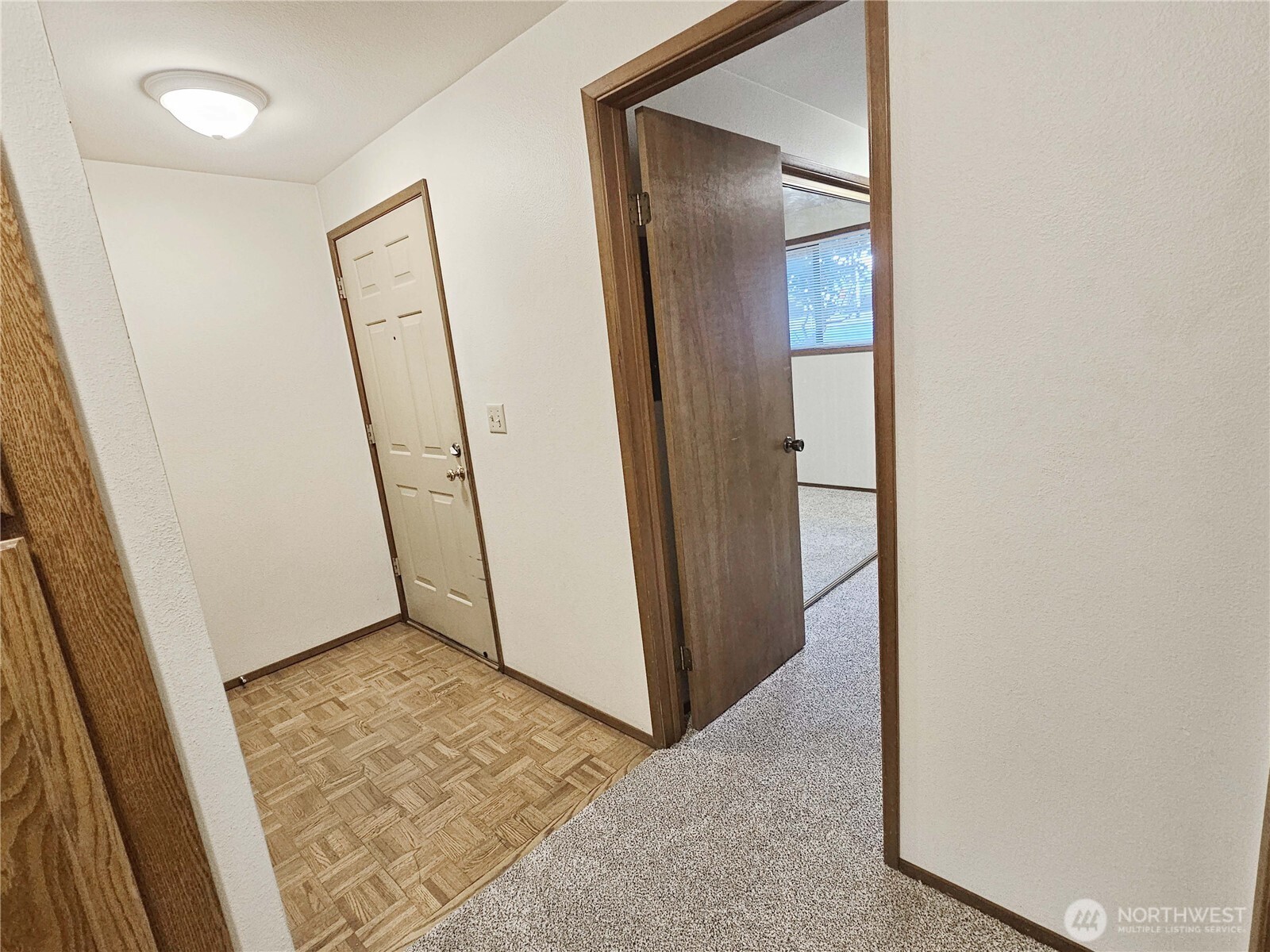 12225 100th Avenue NE Unit: B105