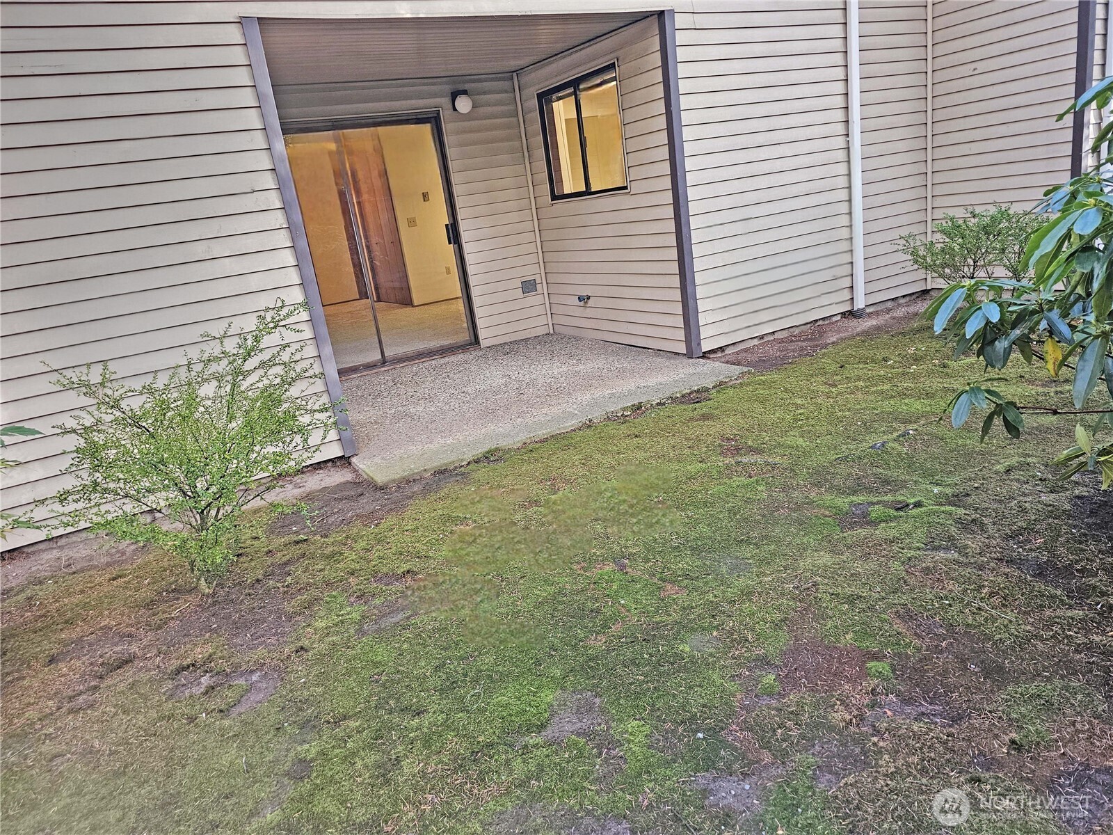 12225 100th Avenue NE Unit: B105