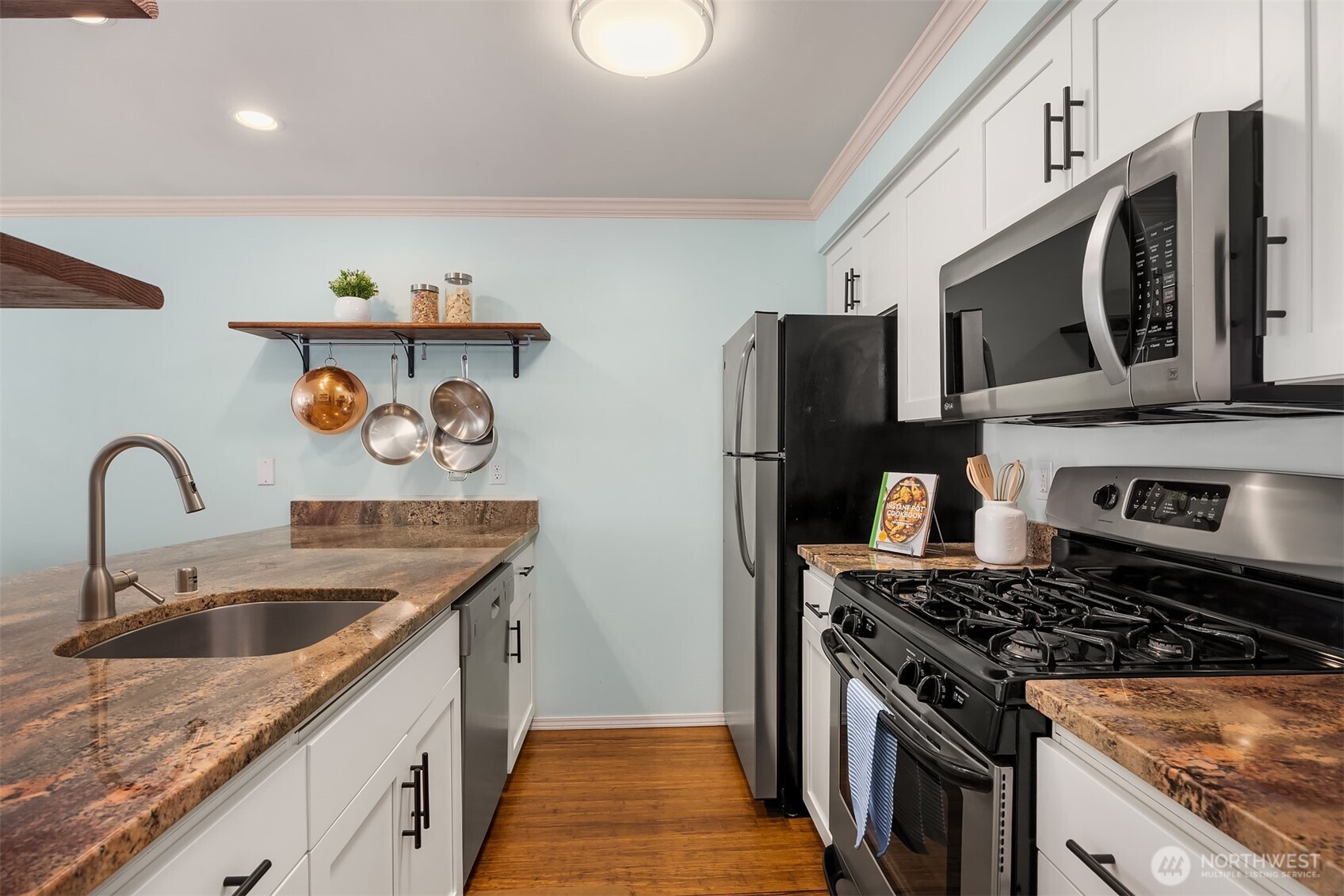 520 2nd Avenue W Unit: 406