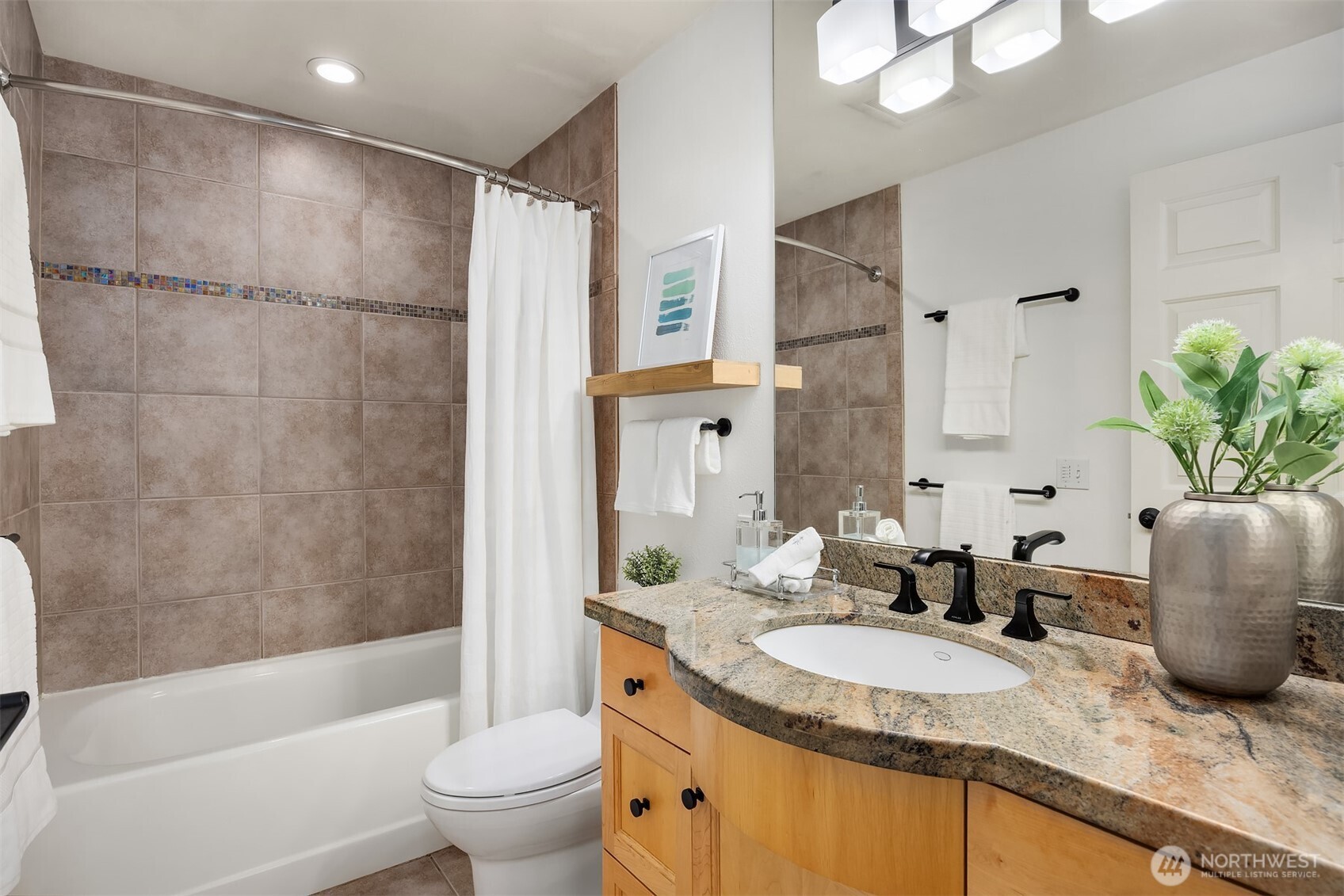 520 2nd Avenue W Unit: 406