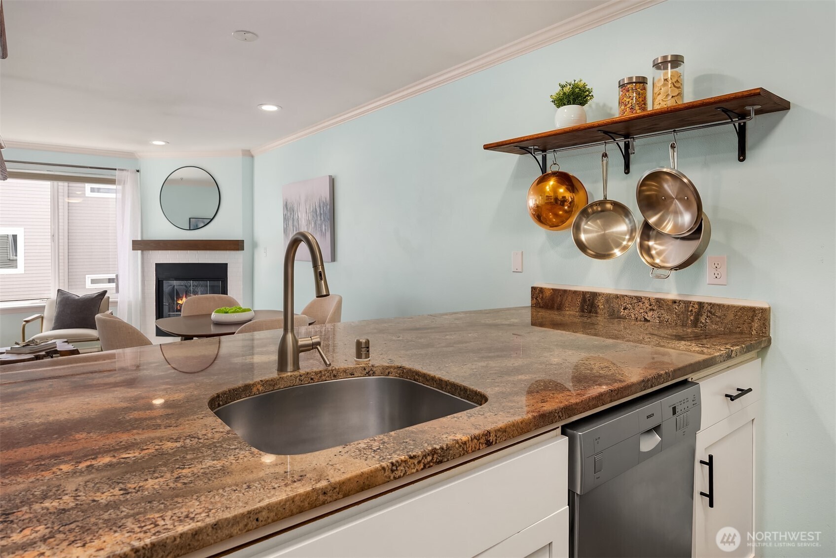 520 2nd Avenue W Unit: 406