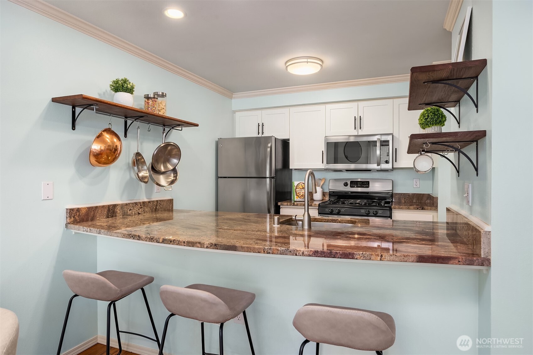 520 2nd Avenue W Unit: 406